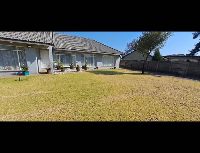 4 BEDROOM HOUSE FOR SALE IN THREE RIVERS